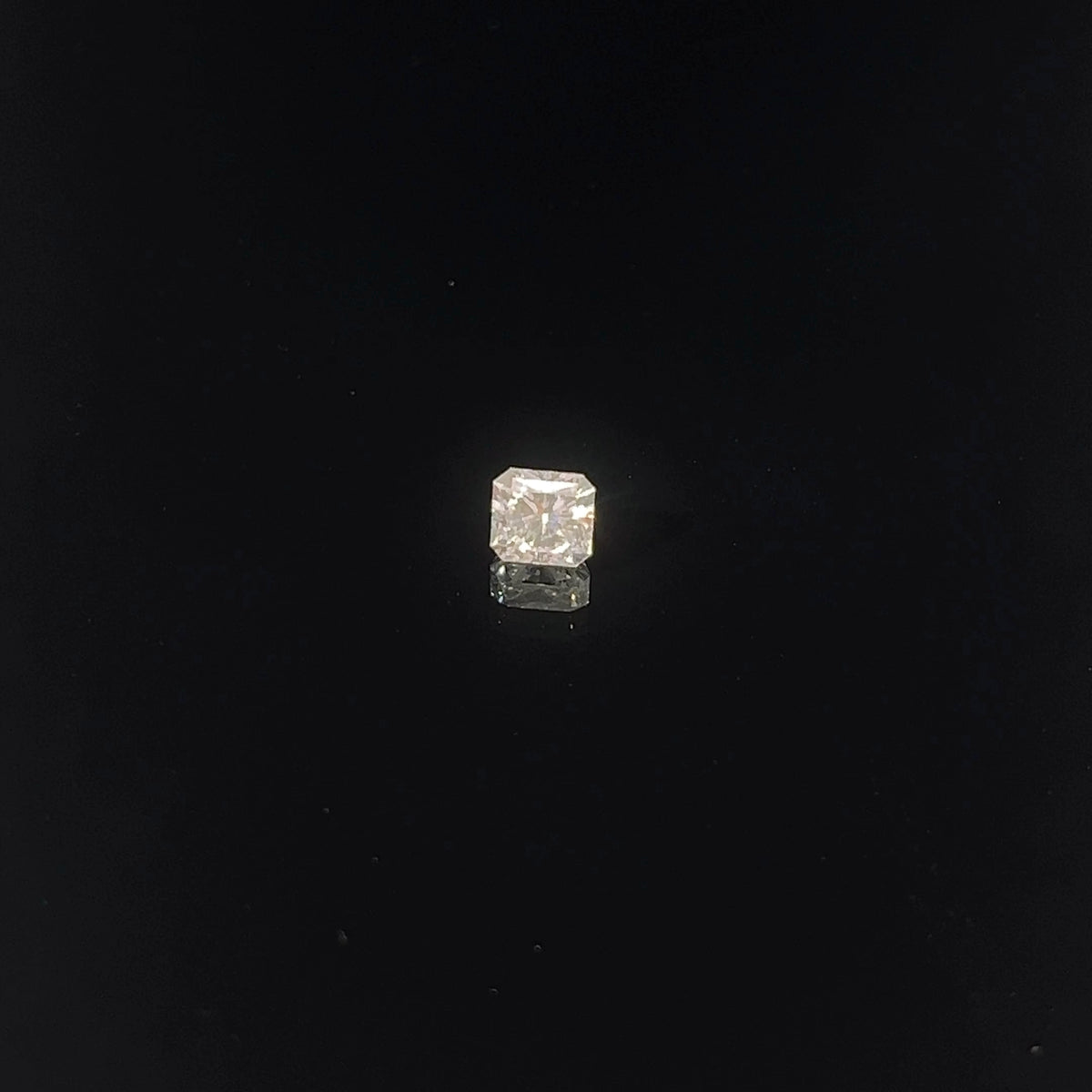 0.70ct F VS2 Cushion Loose Diamond Certified by GIA #14948376