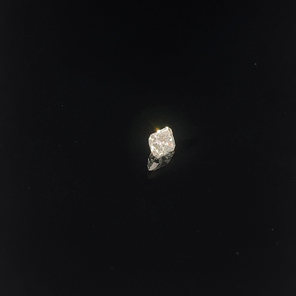 0.70ct F VS2 Cushion Loose Diamond Certified by GIA #14948376