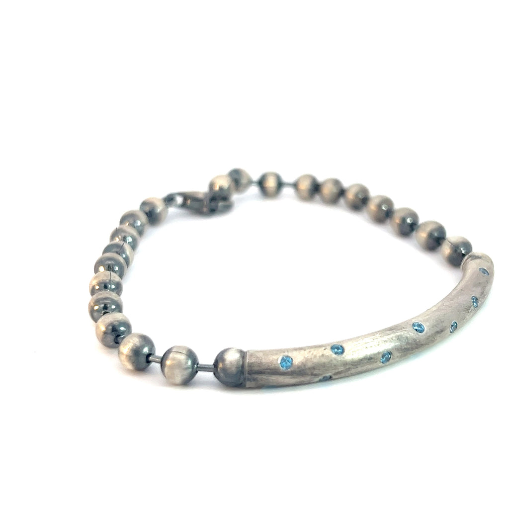 Sterling Silver 17.1 gram (11) Round Blue Stone on a Bar Beaded Men Bracelet