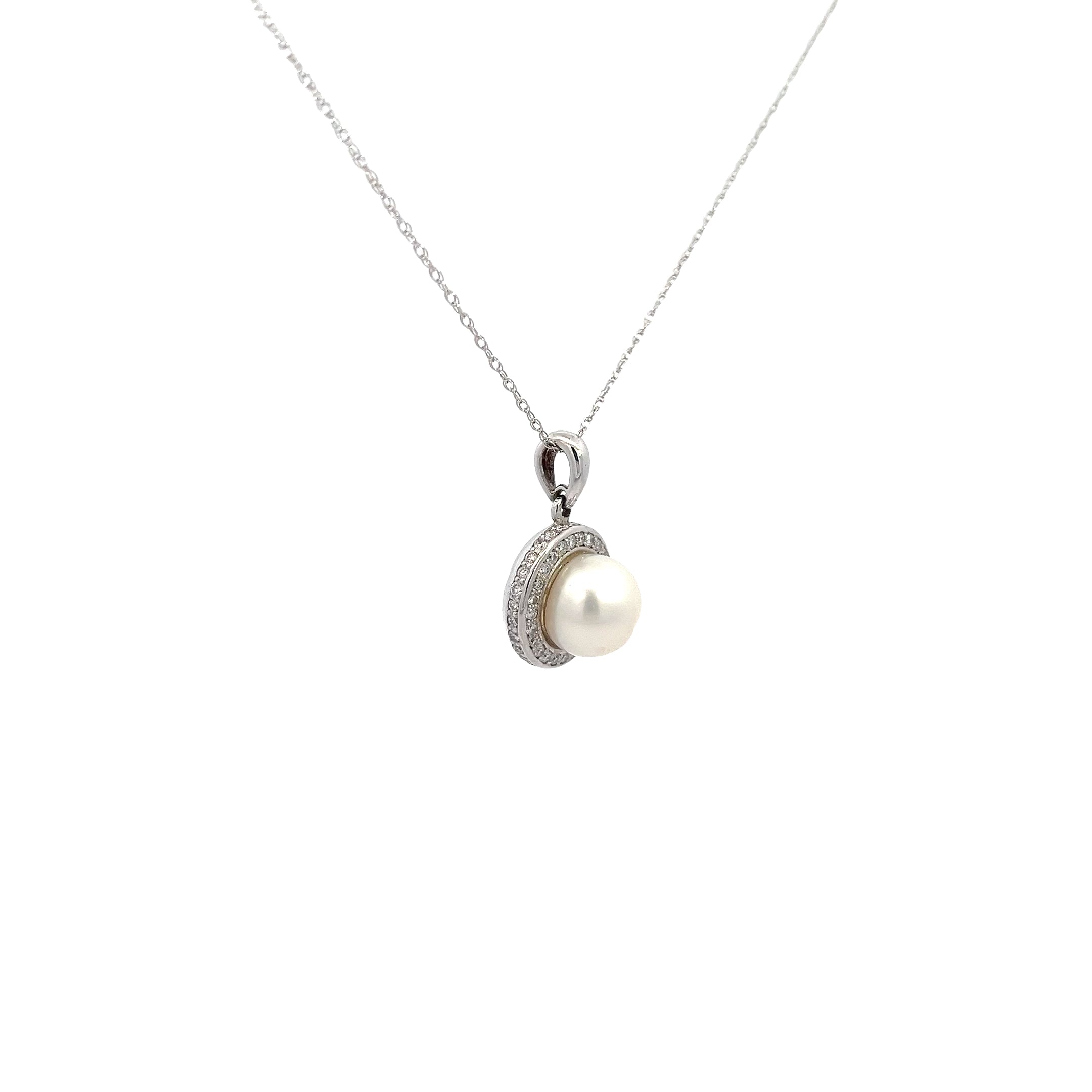 14k White Gold .50ct G SI1 Round Diamond and Fresh Water Pearl 10mm Necklace