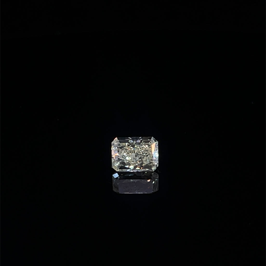 2.05CT VVS2 RADIANT  Natural Fancy Light Yellow Diamond and Certified by GIA #2173678555