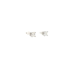 14k white gold .75ct G VS1 Princess Cut diamond studs