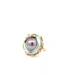 14k Yellow Gold Large Mabe Pearl 22"- 25"/ Round Diamond Vintage Ring