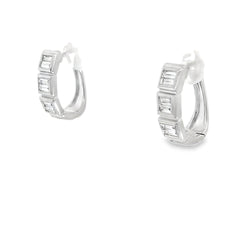 18k White Gold 1.25ct F VS2 Baguette Diamond Huggie Earrings