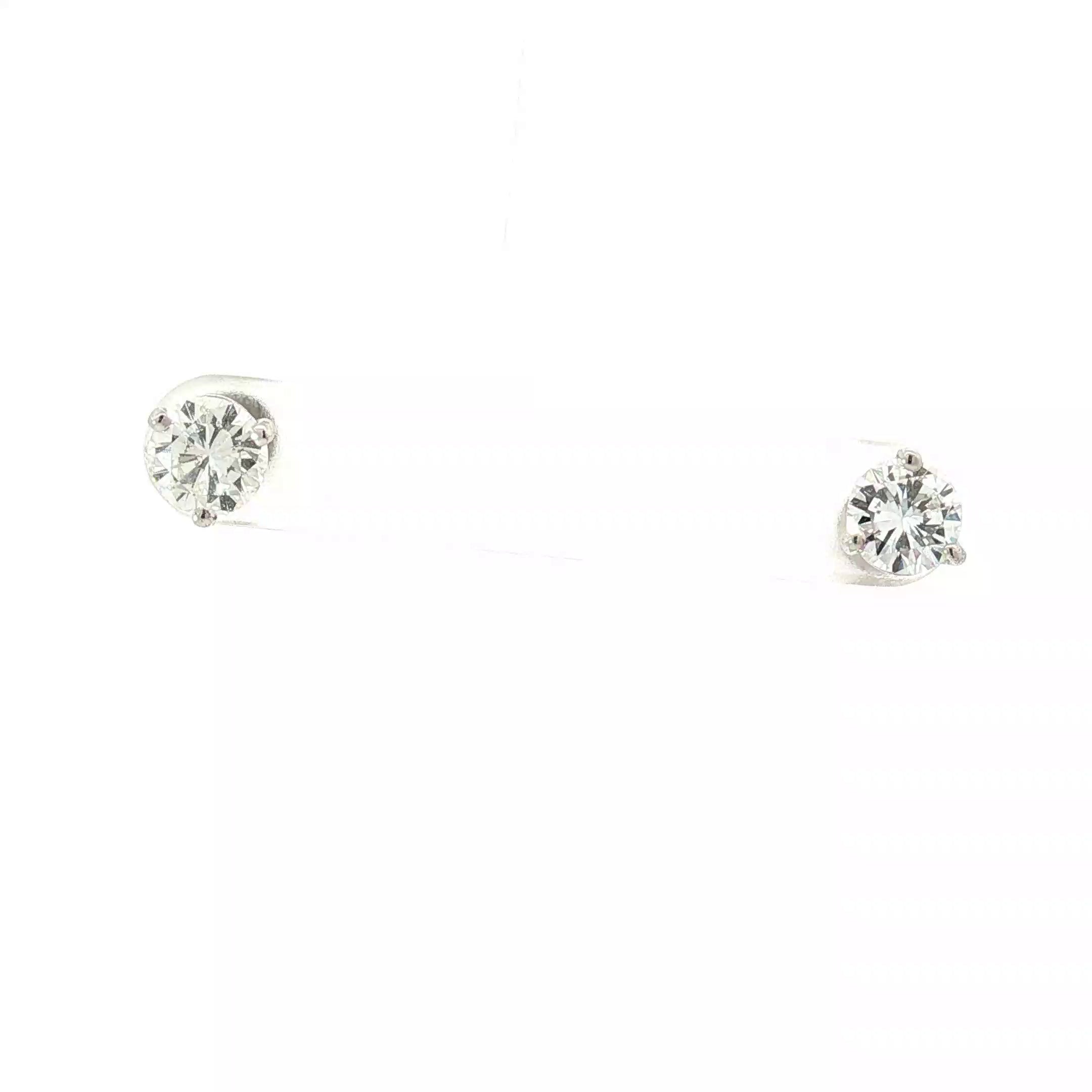 14k White Gold 1.70ct F VS2 Round Diamond Stud Earrings