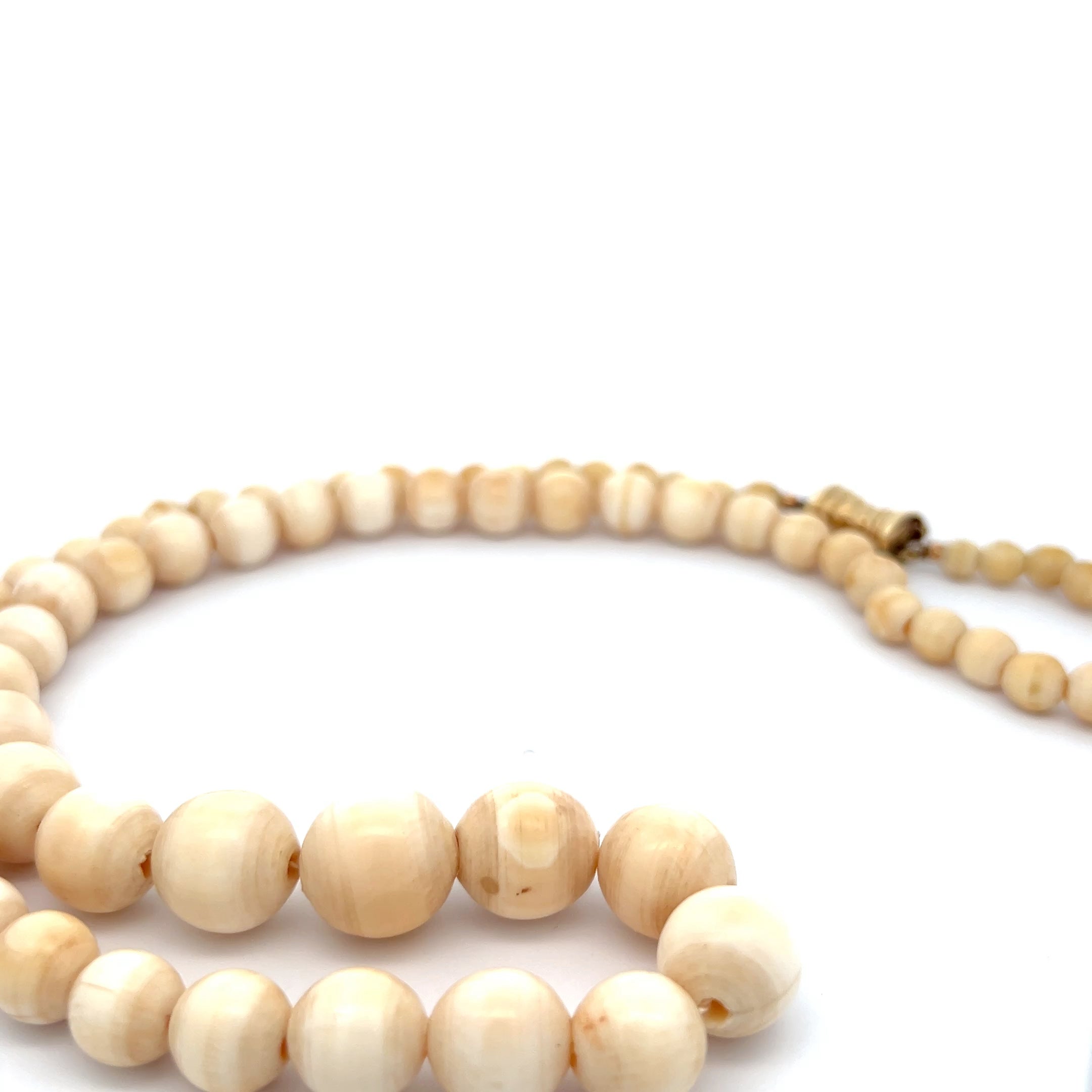 14k Yellow Gold Vintage Angel Skin Coral Bead Graduated  15- 5 1/2 mm Rare Collectableb