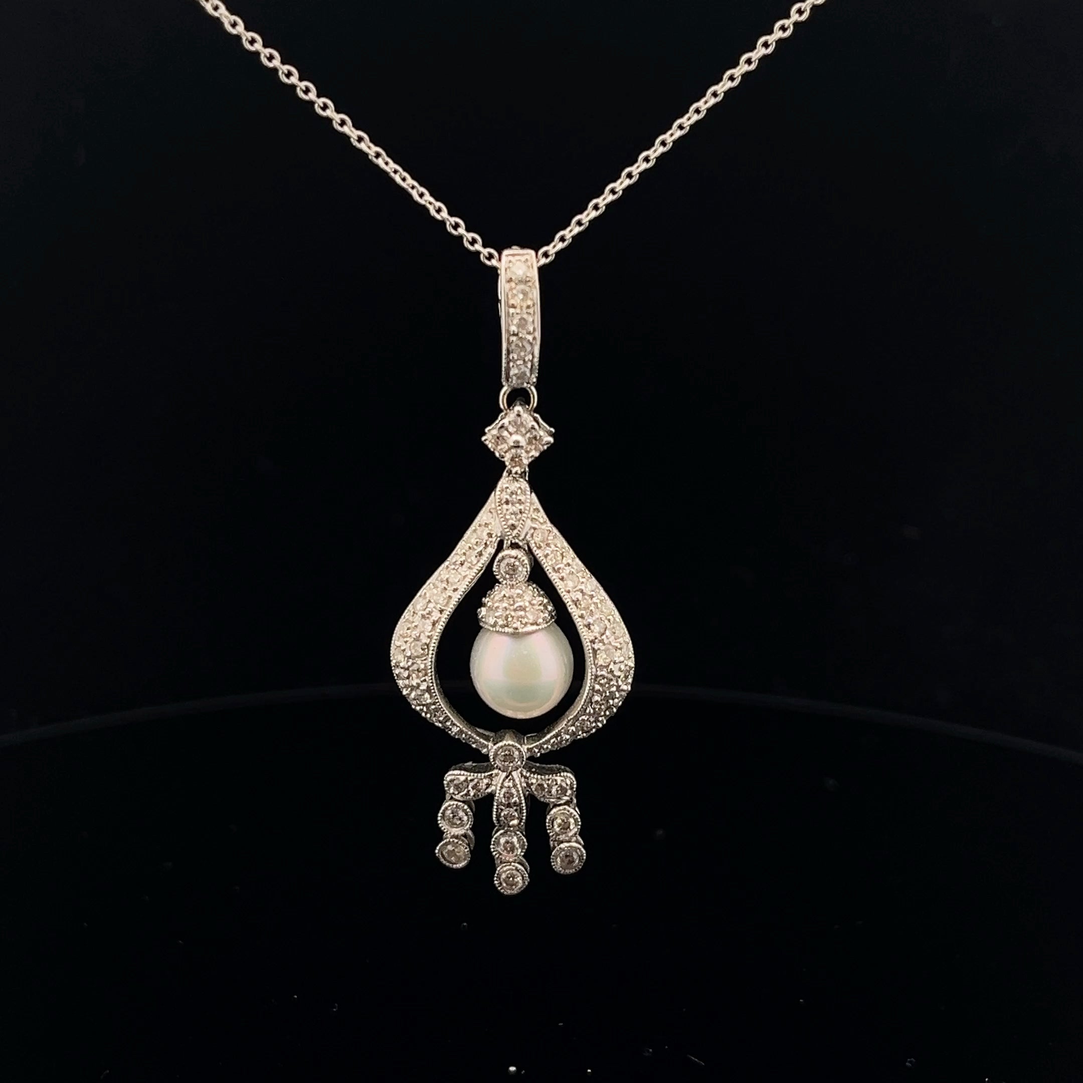 14k White Gold Vintage 1.00ct G SI1 Round Diamond and  Fresh Water White 8mm Pearl Necklace