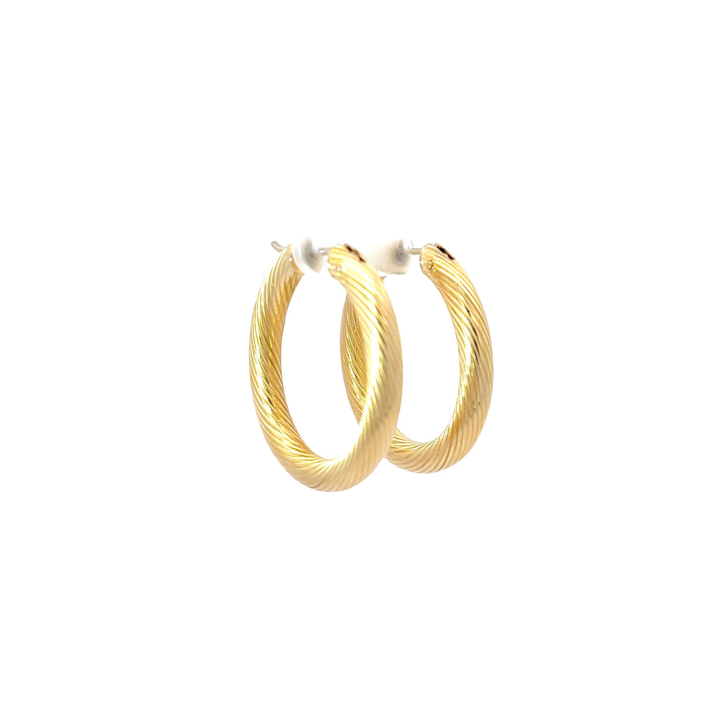 18K YELLOW GOLD 5.8 GRAM 1 1/2 INCH OVAL HOOP EARRINGS