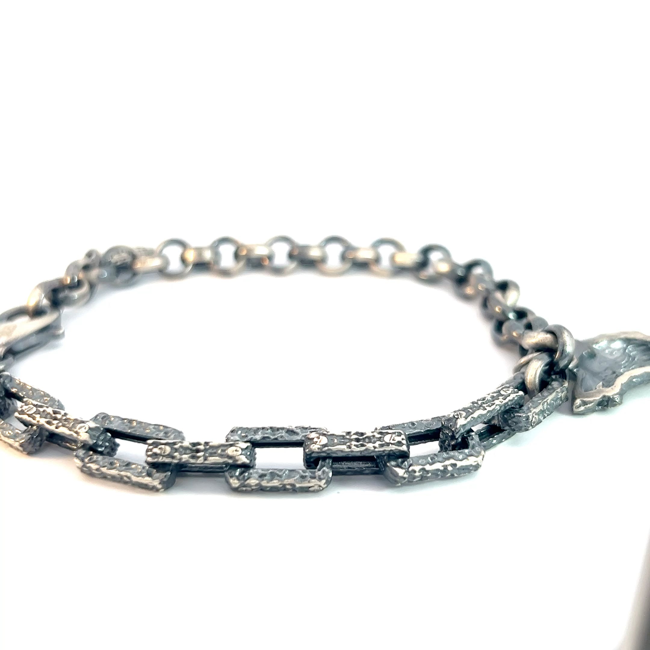 Sterling Silver 17.5 Gram Square/Round Bracelet with Wolf Head Dangling Charm