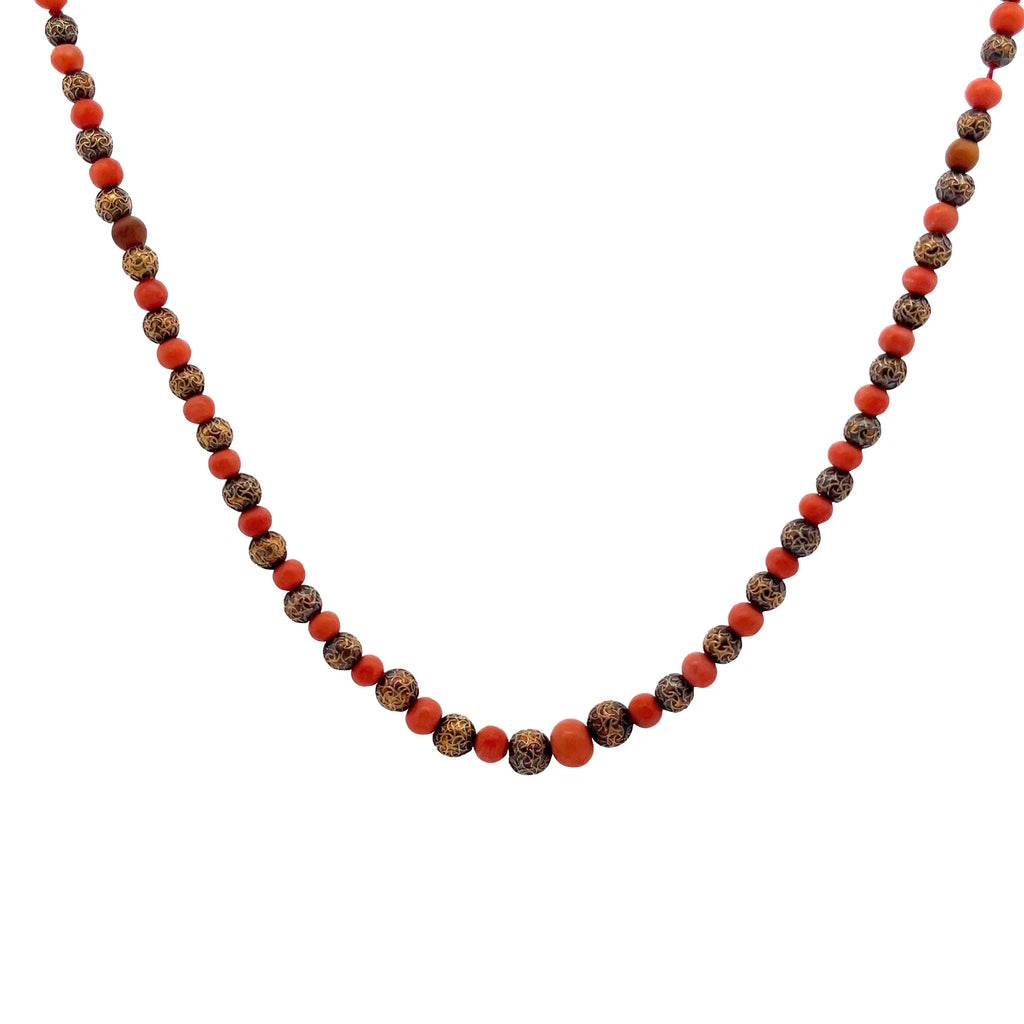 18k yellow gold Vintage Coral and gold bead necklace
