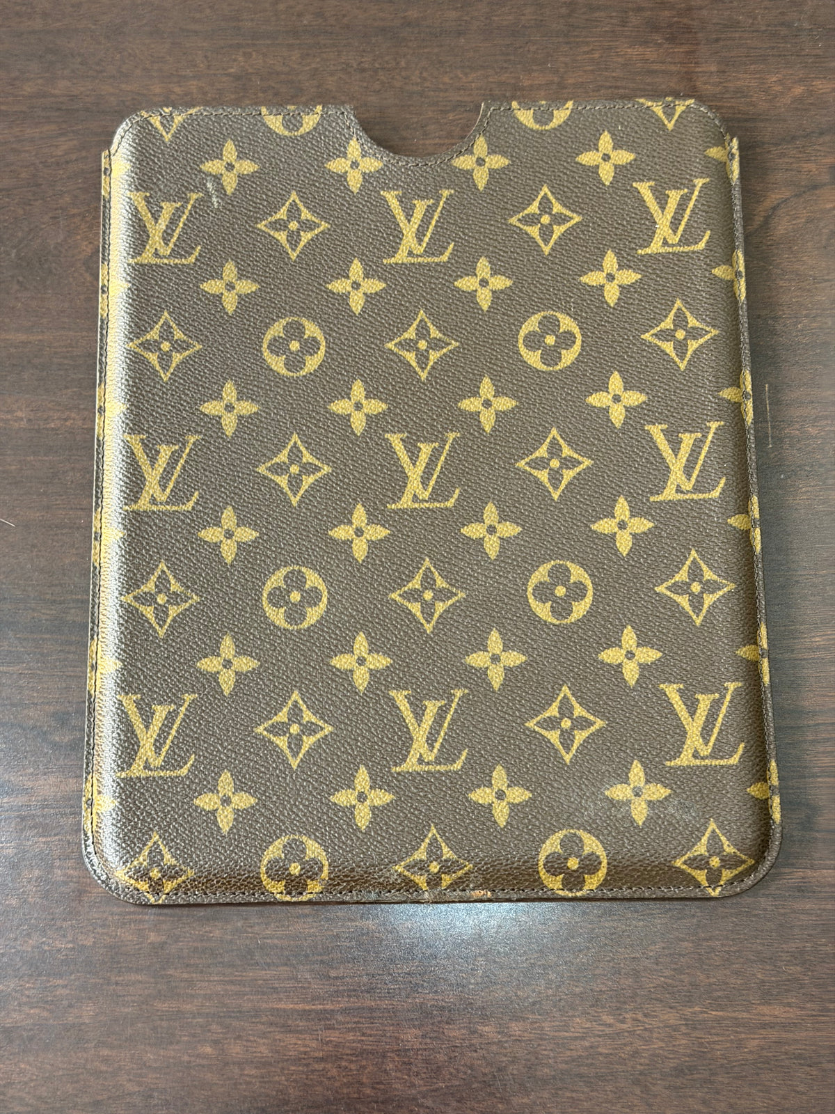 Pre-Loved Louis Vuitton Monogram Canvas Tablet Sleeve/ i Pad Case 9.5 x 8 mm
