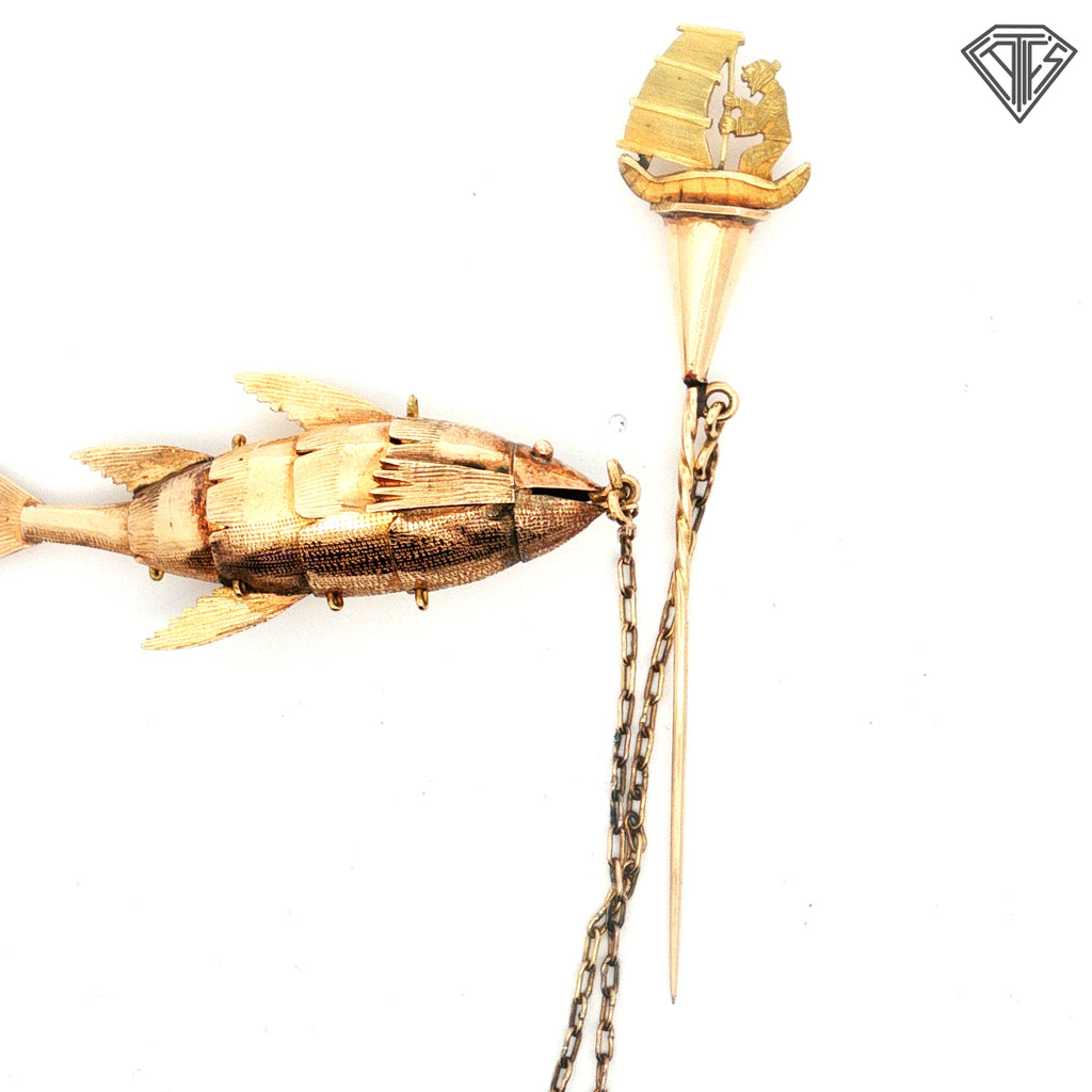 18k Yellow Gold Fisherman Stick Pin with 2 1/2 inch Articulated Fish 14.4 gram Vintage