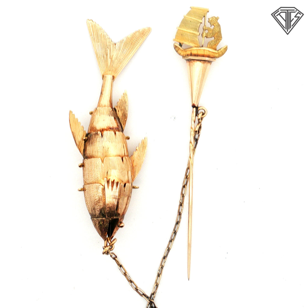 18k Yellow Gold Fisherman Stick Pin with 2 1/2 inch Articulated Fish 14.4 gram Vintage
