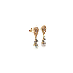 18k Yellow Gold .20ct  G VS2 Round Diamond and Fresh Water White Pearl Vintage Drop Earrings