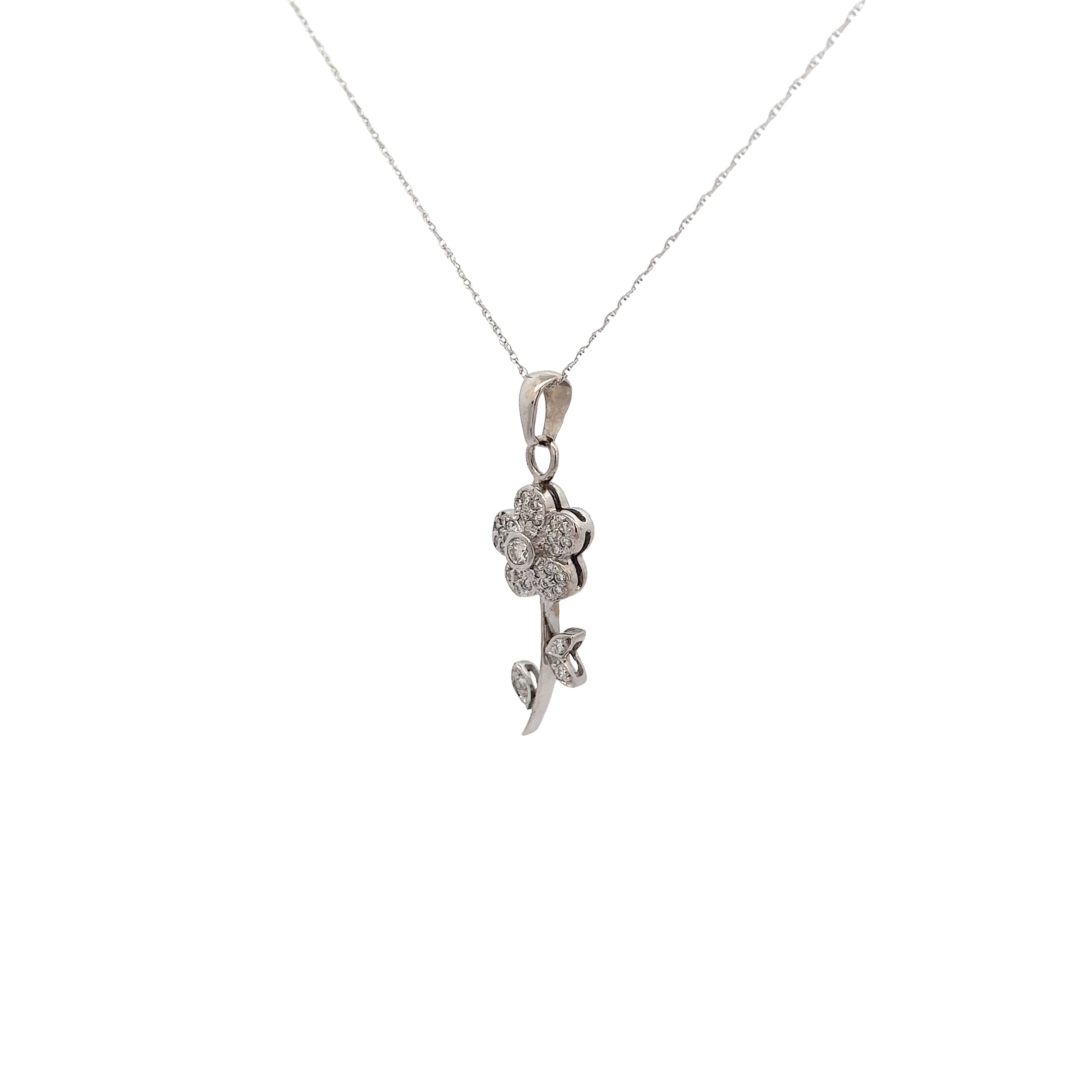 14k White Gold .35ct G SI1 Round Diamond Flower Necklace