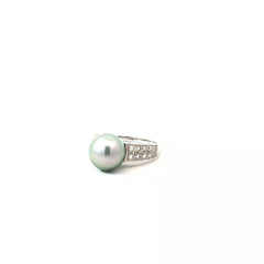 18k White Gold .75ct G VS2 Round Diamond / Fresh Water Silver Pearl 10.5mm Ring