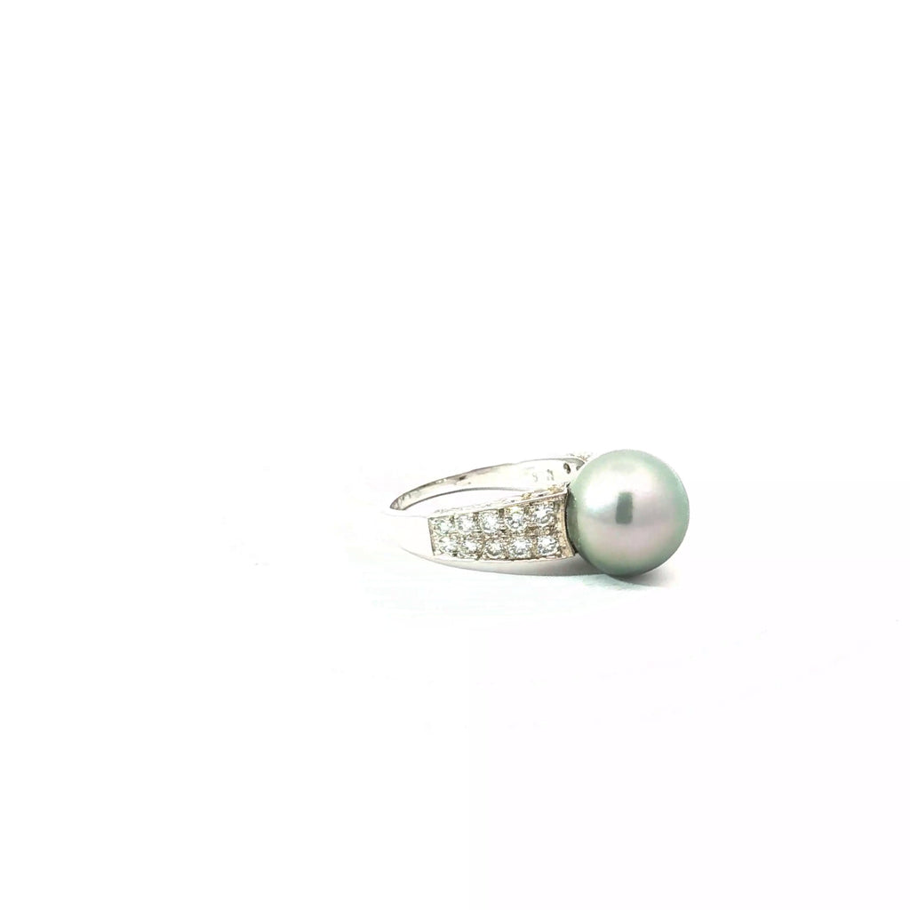 18k White Gold .75ct G VS2 Round Diamond / Fresh Water Silver Pearl 10.5mm Ring