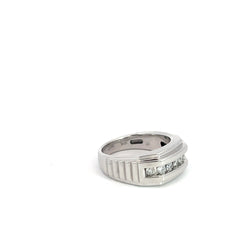 10k White Gold .50ct G SI1 Round Diamond Men Ring