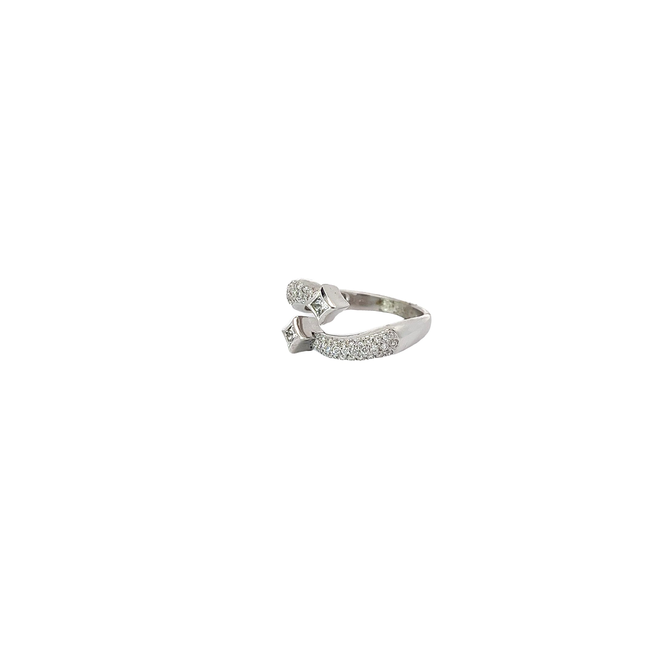 14k White Gold .60CT G VS2 Round and Princess Cut Diamond Star Crossover Ring