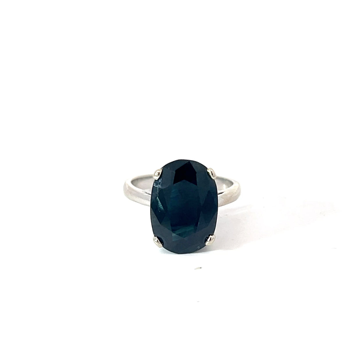 14k White Gold 7.00ct Oval Australian Sapphire Ring