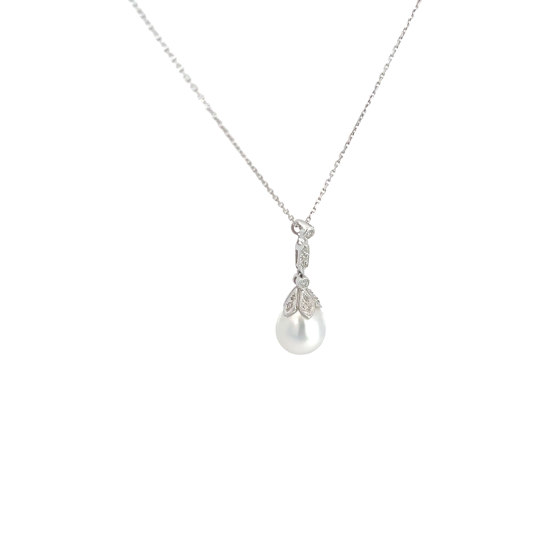 18k White Gold .10ct G SI1 Round Diamond and Fresh Water White 10mm Pearl Necklace