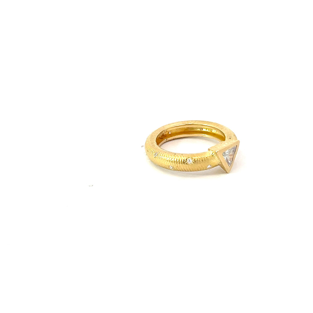 18k Yellow Gold .35ct G VS2 Trillion Diamond/ .15ct G VS2 Round Diamond Designer Bezzle Set Ring