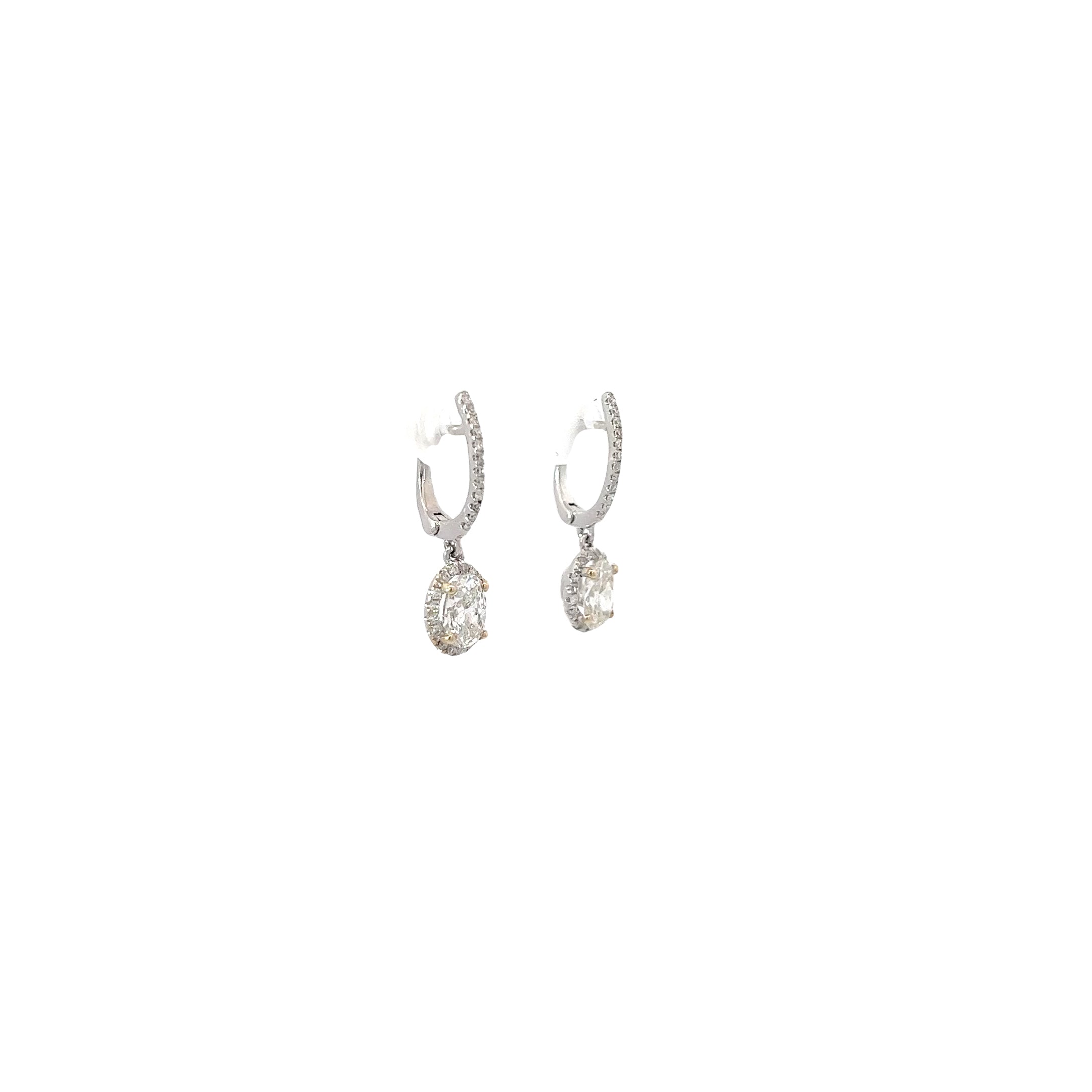 Ladies 18k white gold diamond drop earrings
