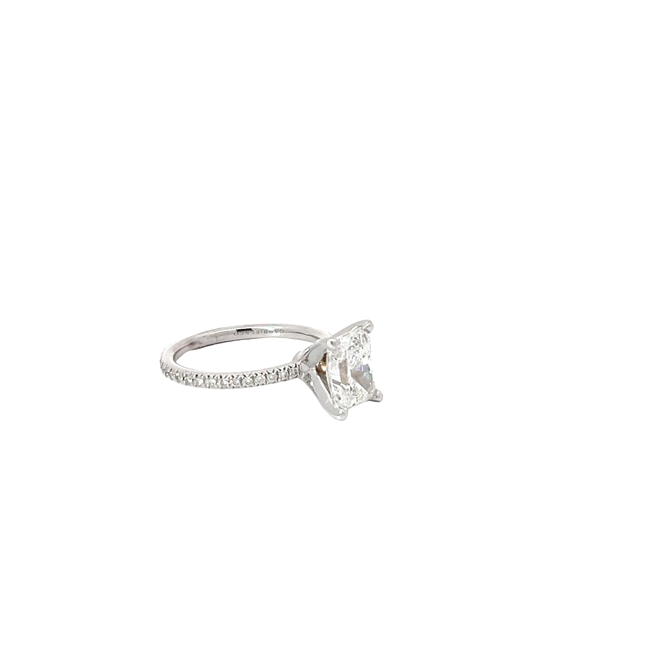 14KW 2.01CT F VS2 CUT CORNERED RECTANGULAR AND along the band .25CT G VS2 Round Diamond  Certified by GIA# 1186736871