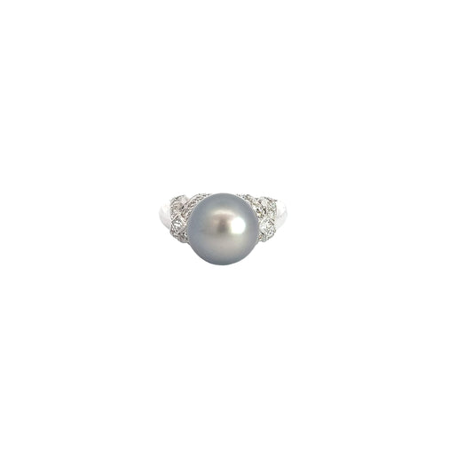 18k White Gold .50ct G VS2 Round Diamond and Tahitian Pearl Ring 11mm