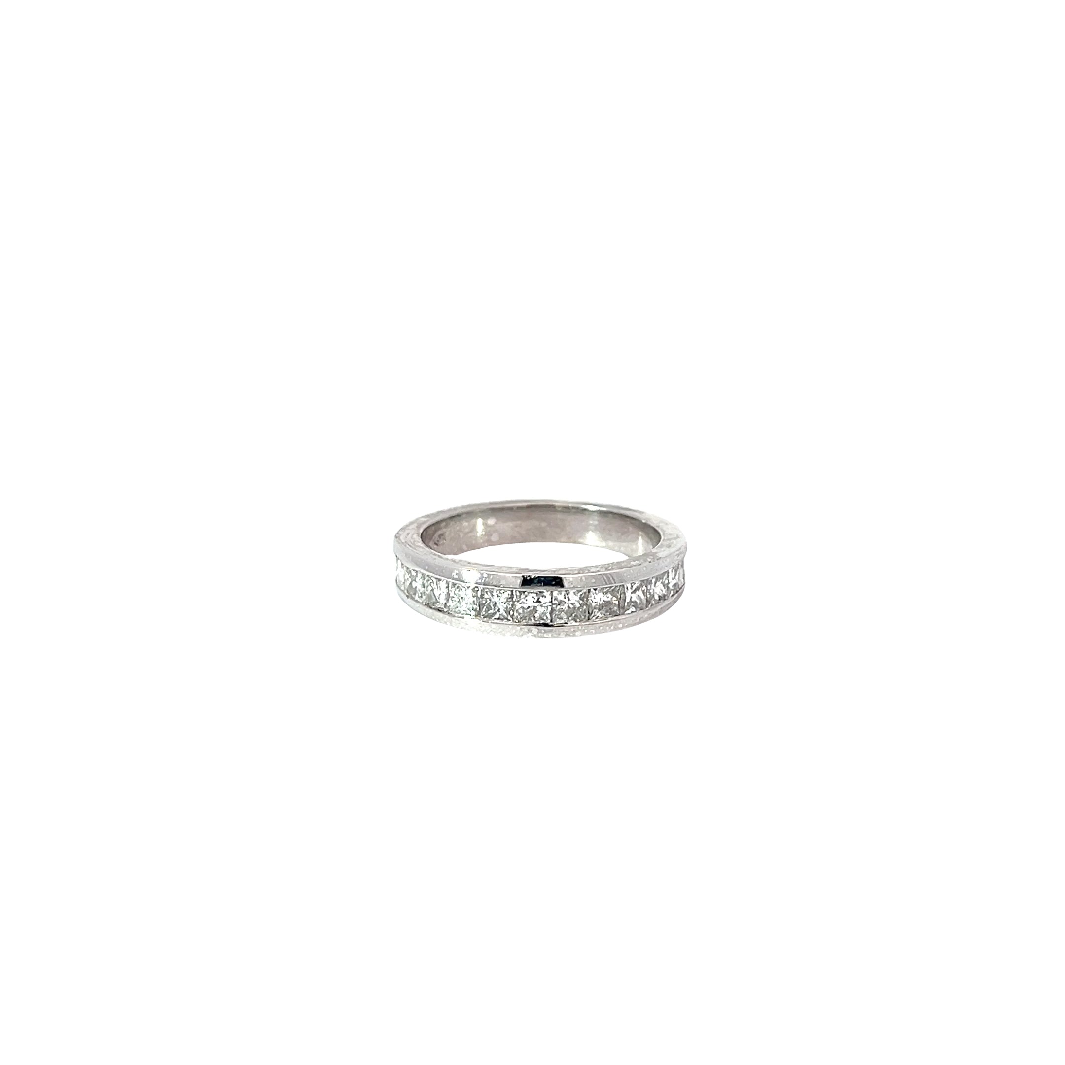14k White Gold .85ct G VS2 Princess Cut  Diamond Channel Set Wedding Ring Size 7