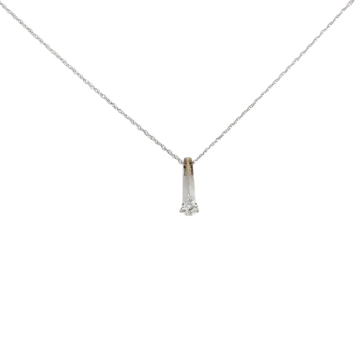 Ladies 14k white gold Diamond Solitaire necklace