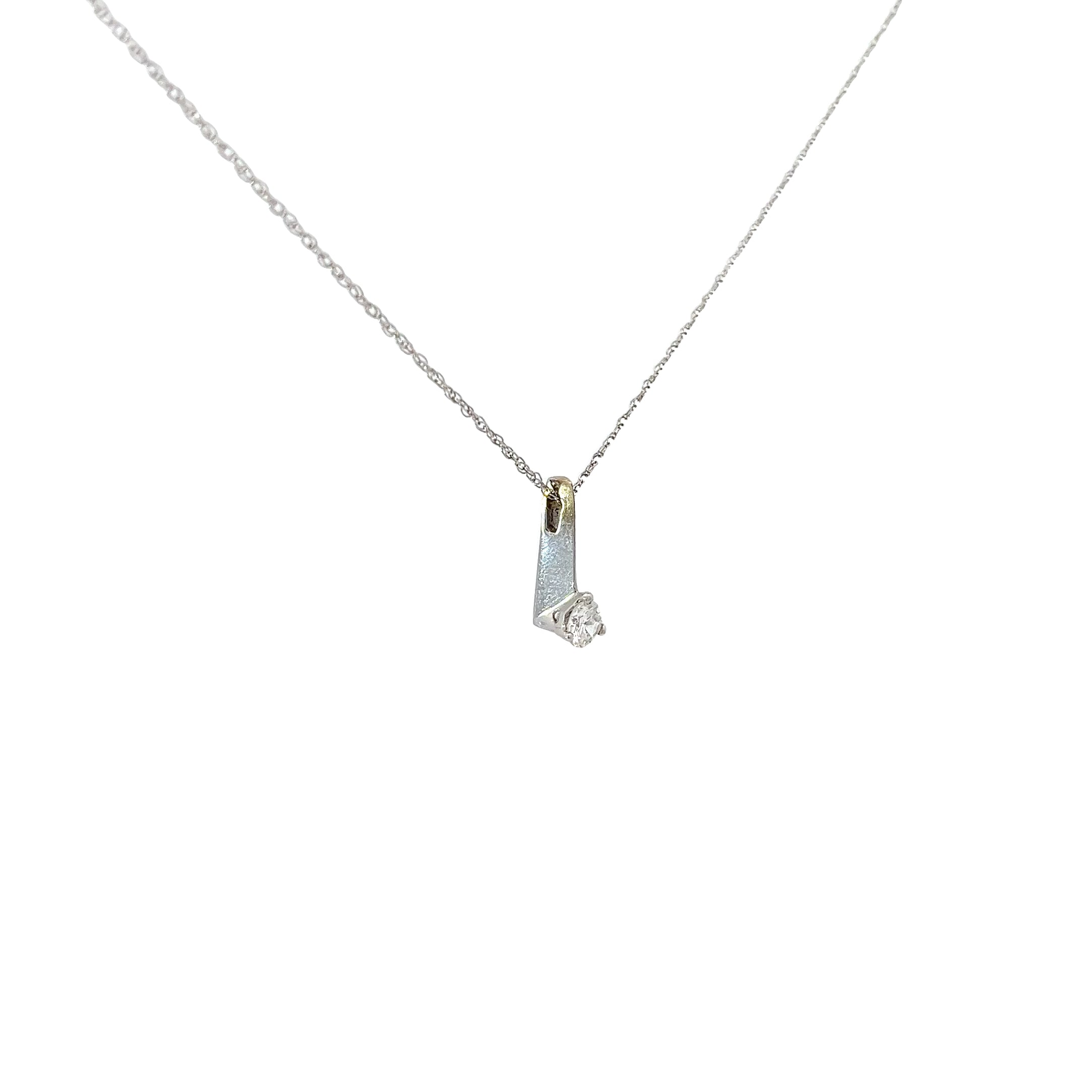 14k White Gold .20ct H VS2 Round Diamond Solitaire Necklace