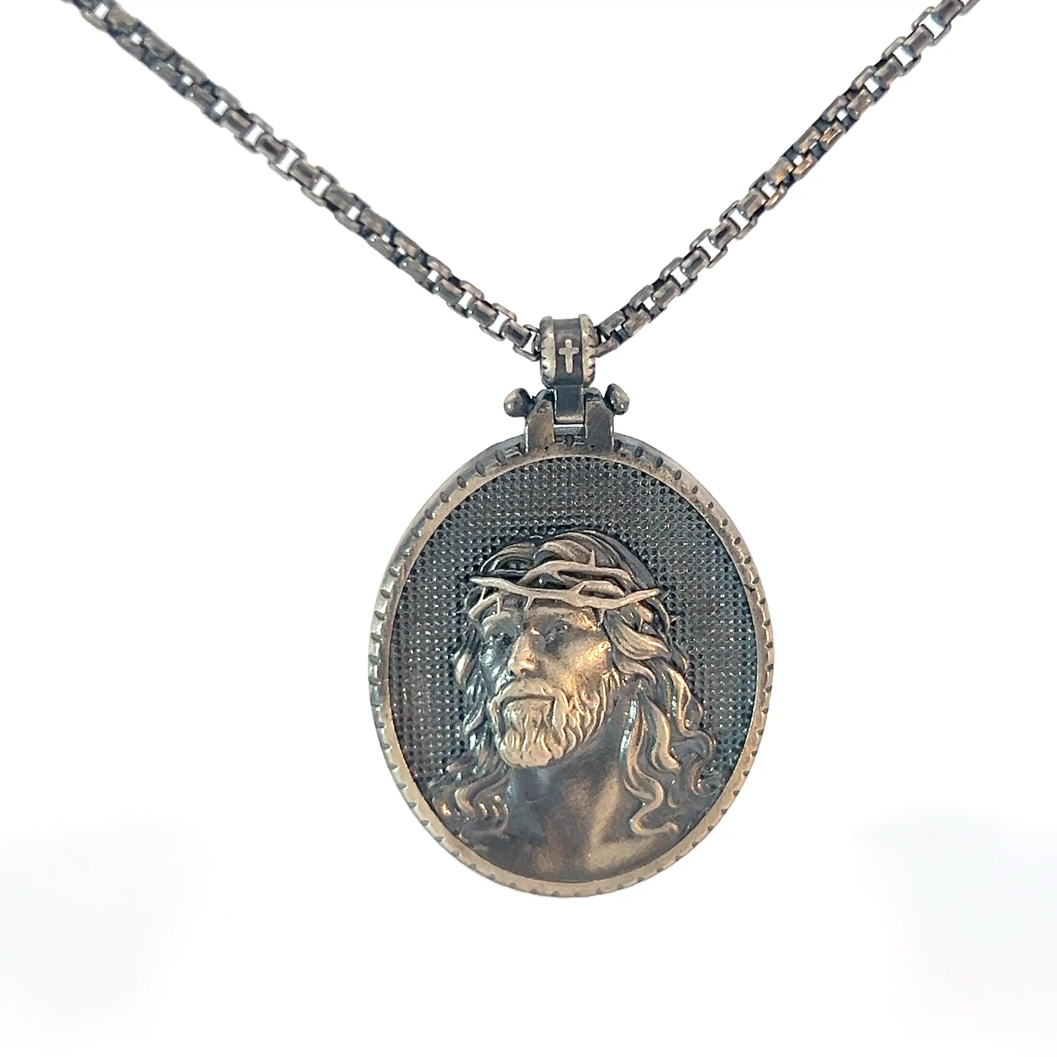 Sterling Silver 19.2 Gram Necklace with a Jesus Face Pendant