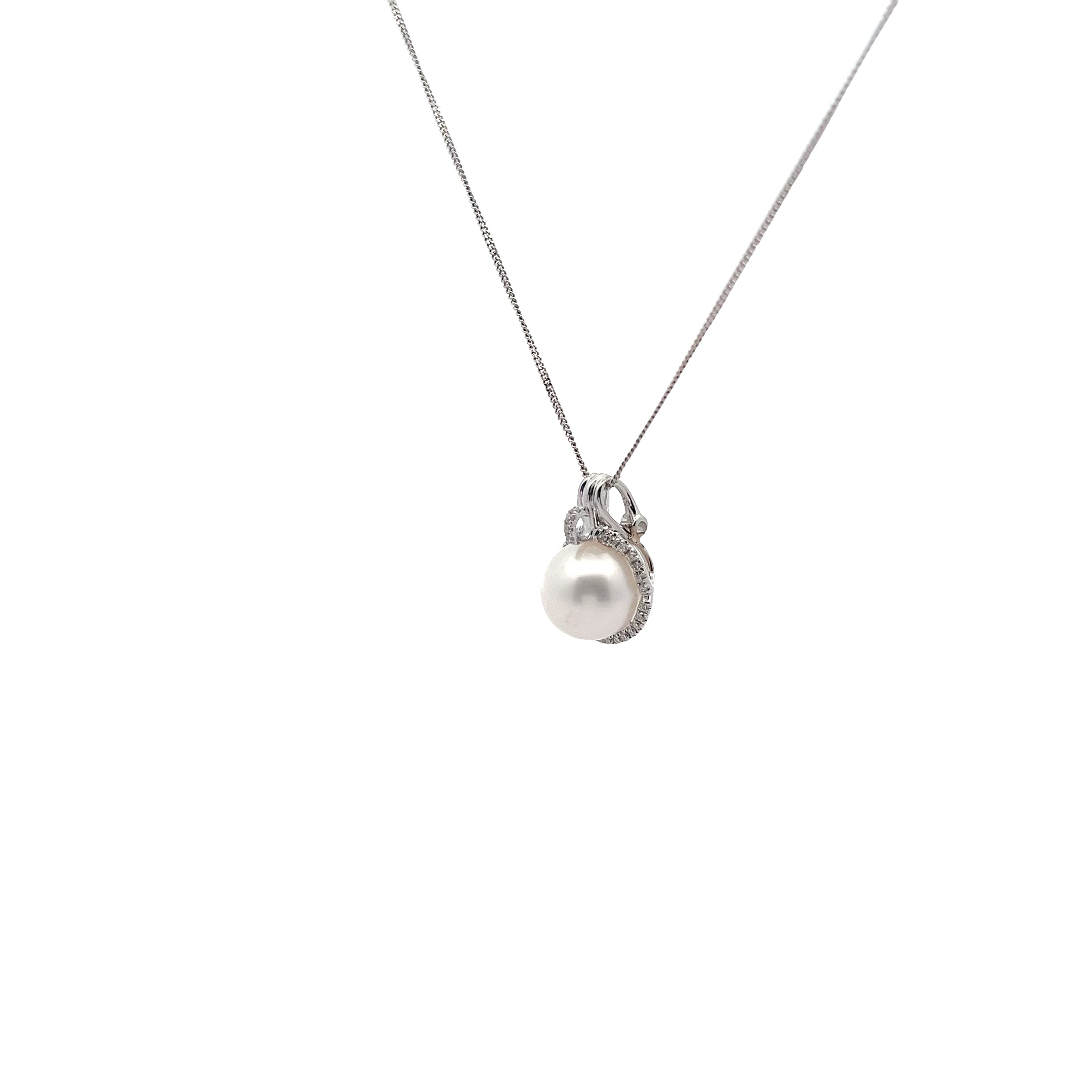 14k White Gold .20ct F VS2 Round Diamond and Fresh Water Pearl 11mm Necklace