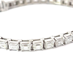 18k White Gold 11.25ct F VS2 (42) Emerald Cut Diamond Bracelet