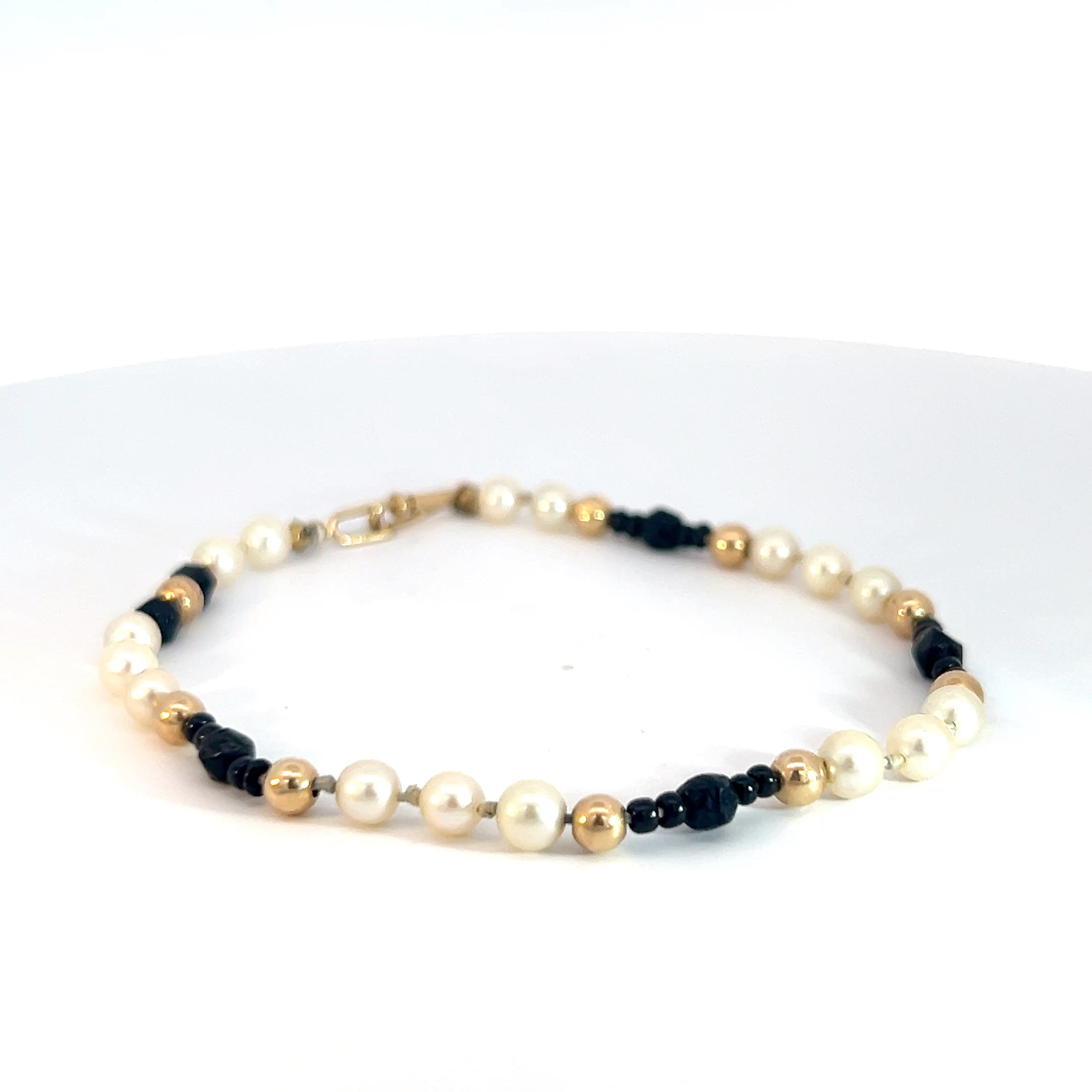 14k Yellow Gold Pearl and Onyx Beaded Bracelet 7 1/2 "inch 4.5mm