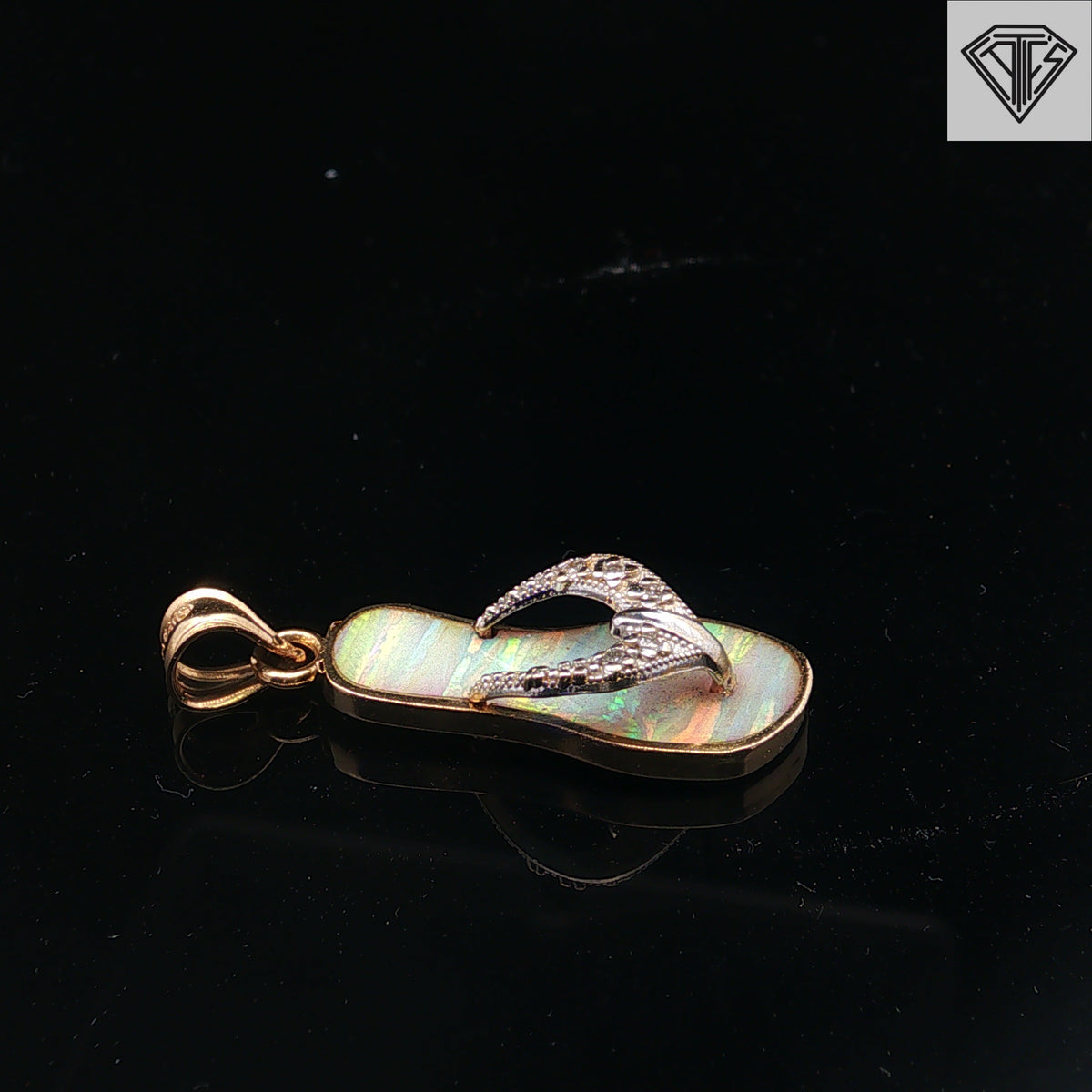 14k Two Tone Gold with Mother of Pear Sandal Pendant 1.8 gram
