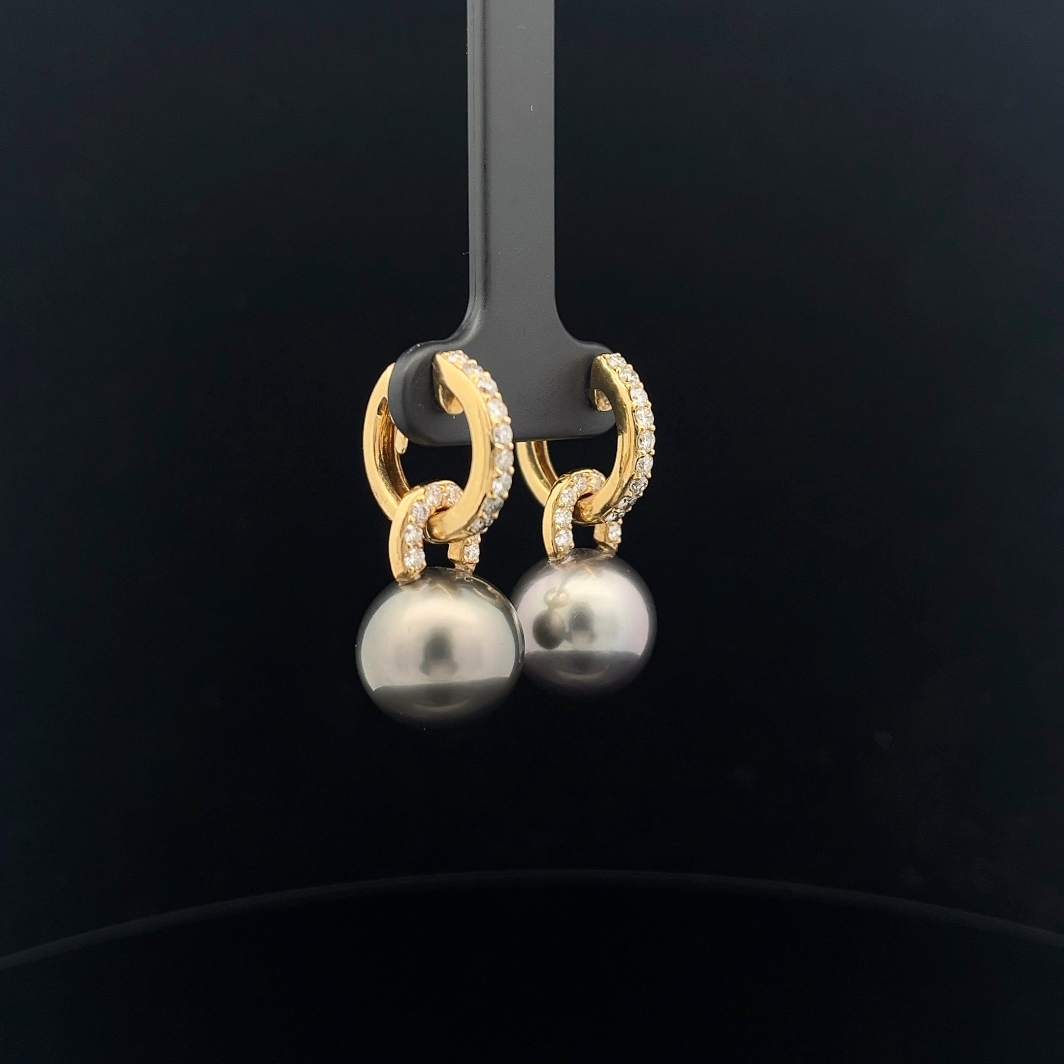 18k Yellow Gold 1.00ct F VS2 Round Diamond and Tahitian 13mm Pearl Earrings