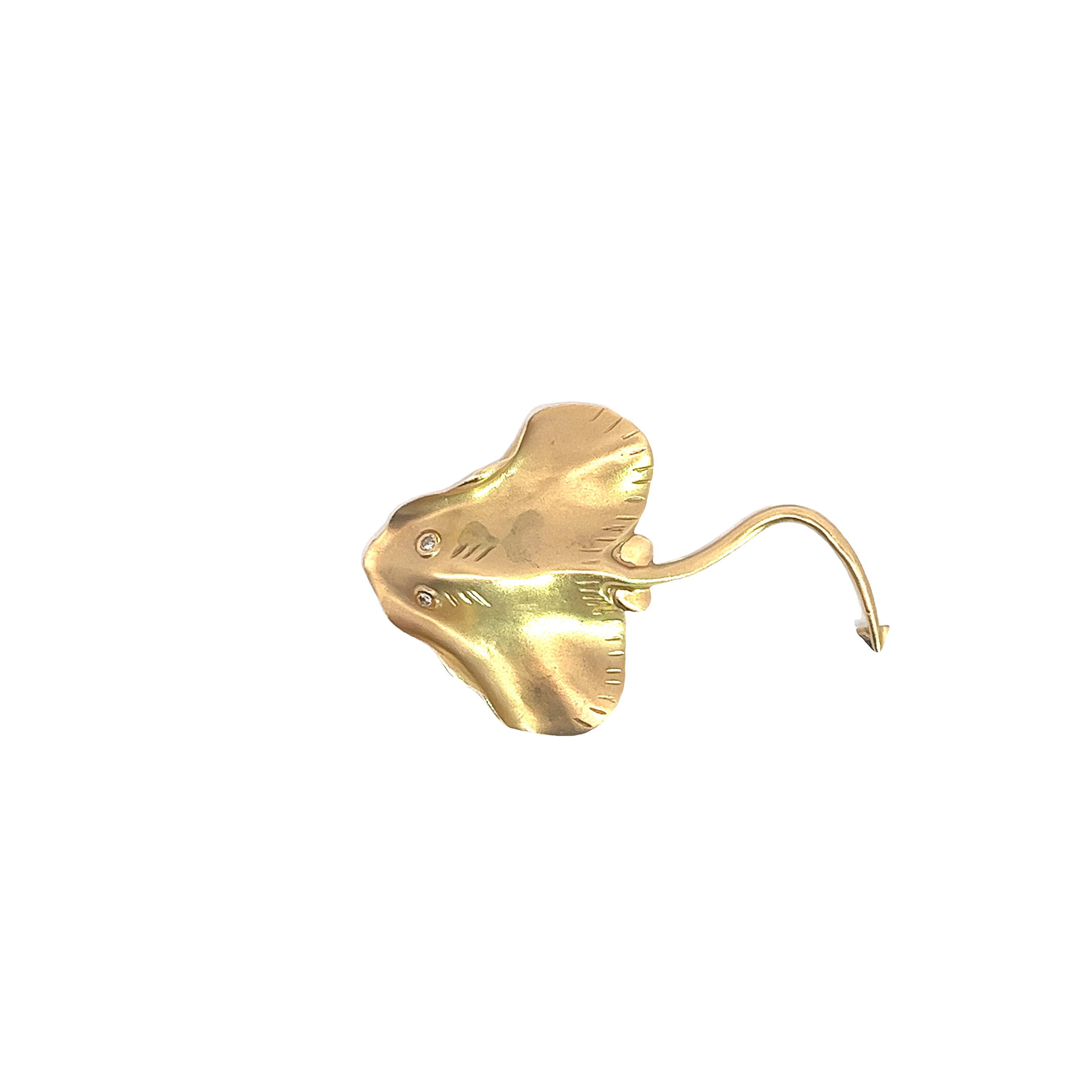 14K Yellow Gold  .05ct G SI1 Round Diamond on the Stingray Eyes Pendant 8 Gram