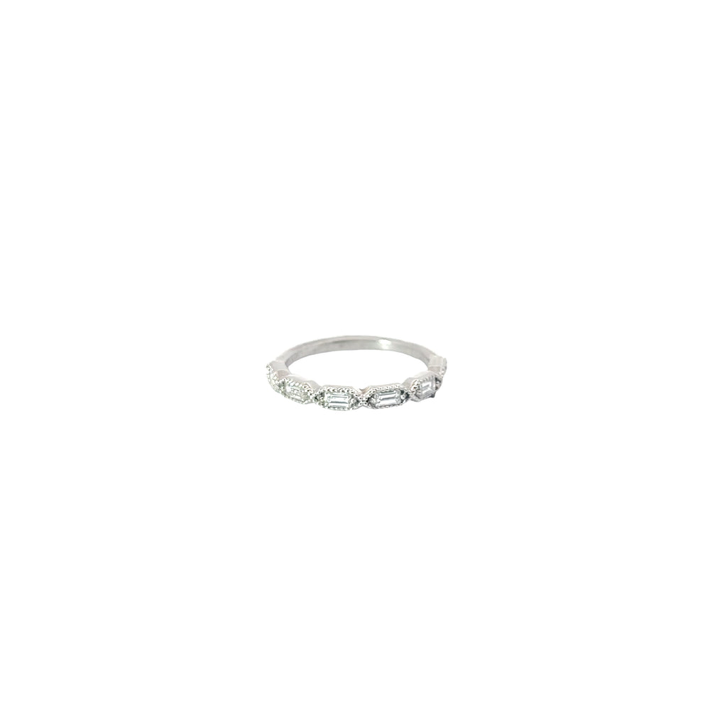 14k White Gold .45CT F VS2 Baguette Shaped Diamond Ring size 7 1/2