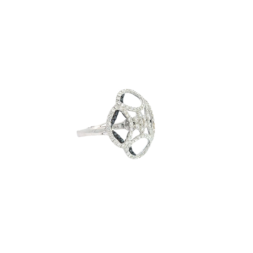 18k White Gold 1.05ct F VS2 Round White Diamond and surround by .25ct Round Black Diamond Ring