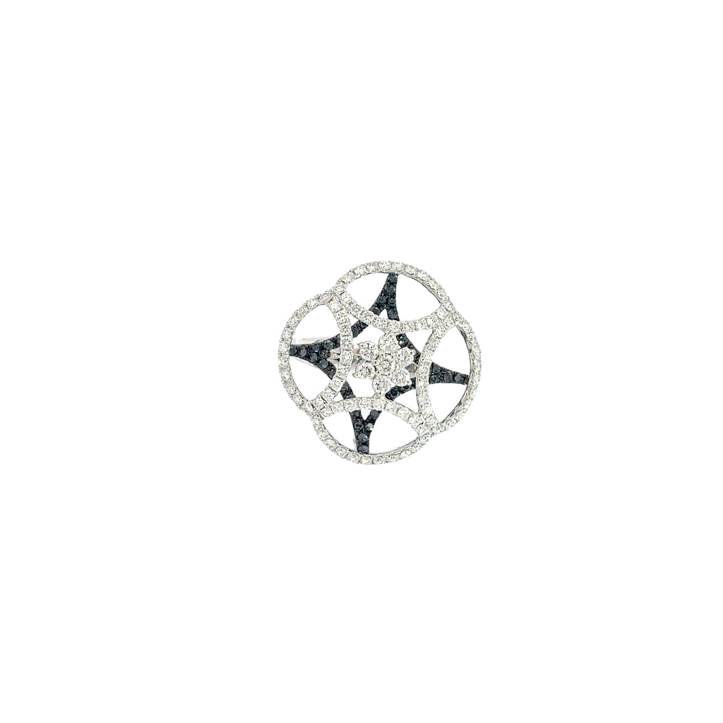 18k White Gold 1.05ct F VS2 Round White Diamond and surround by .25ct Round Black Diamond Ring