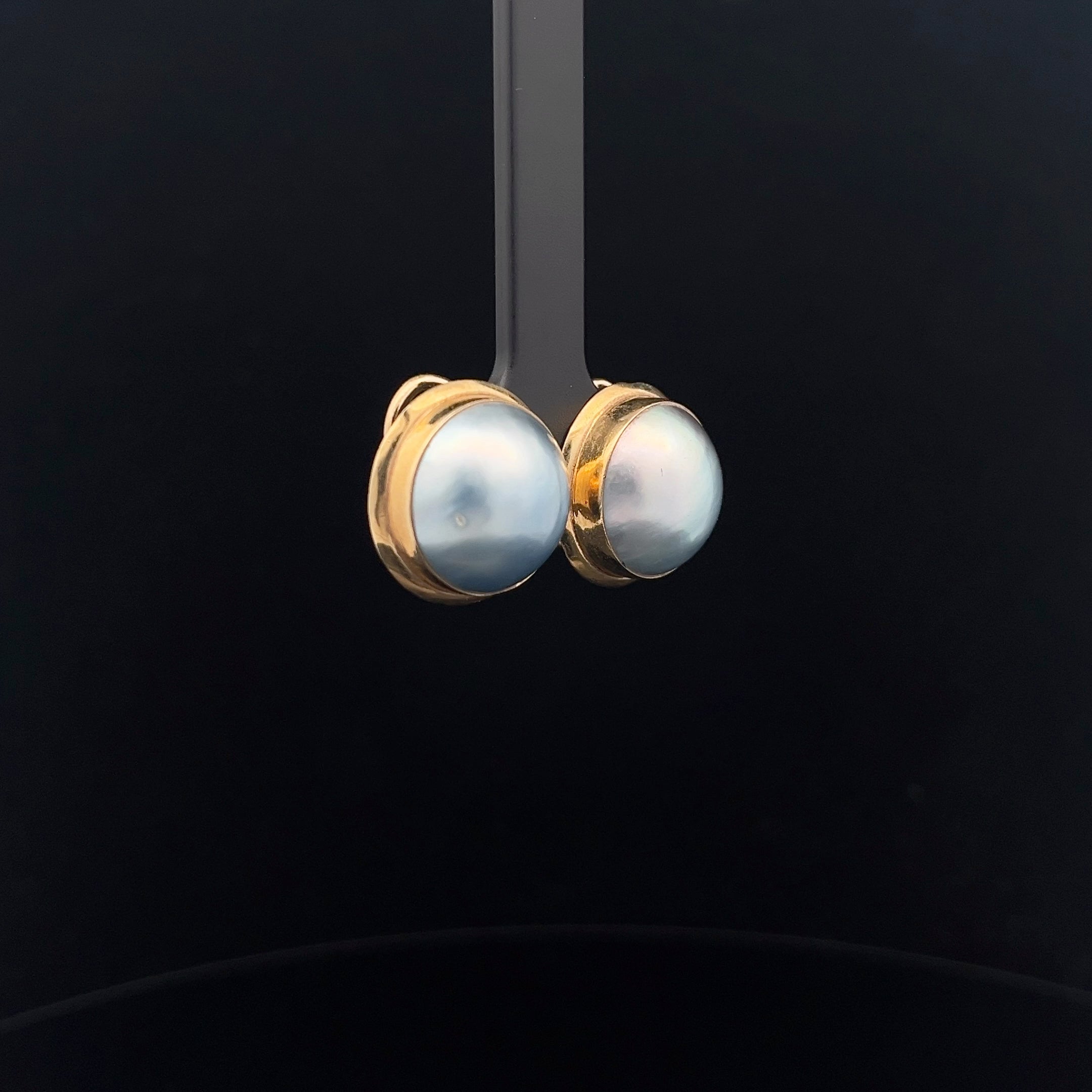 14k Yellow Gold Fresh Water White Mabe Pearl 14mm Stud Earrings