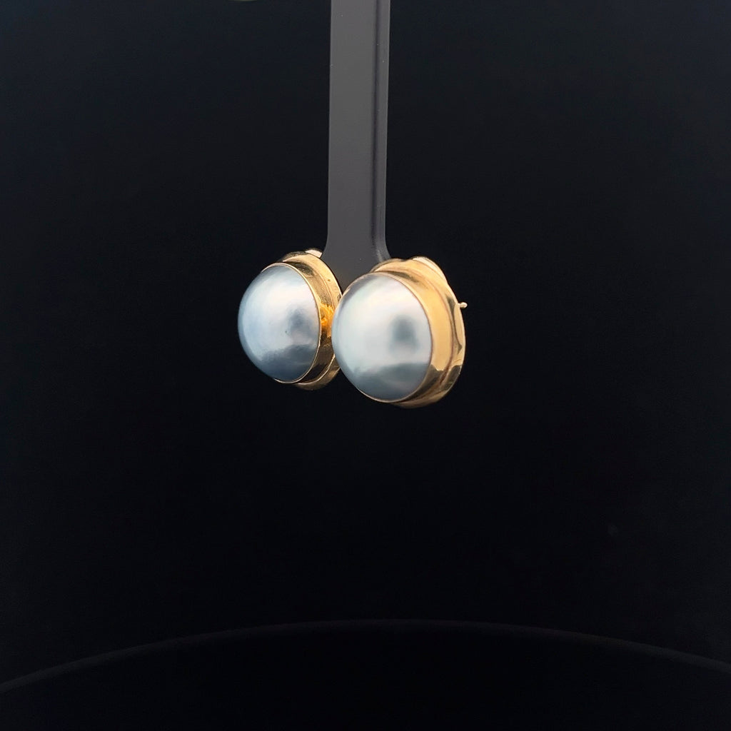 14k Yellow Gold Fresh Water White Mabe Pearl 14mm Stud Earrings
