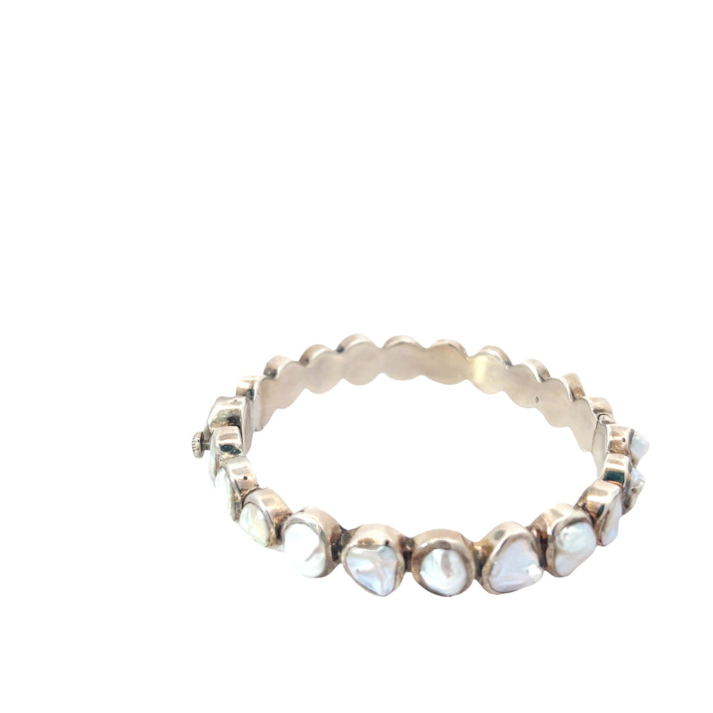 Stephen Dweck White Keshi Pearl Medium Open and Close Bangle in Sterling Silver