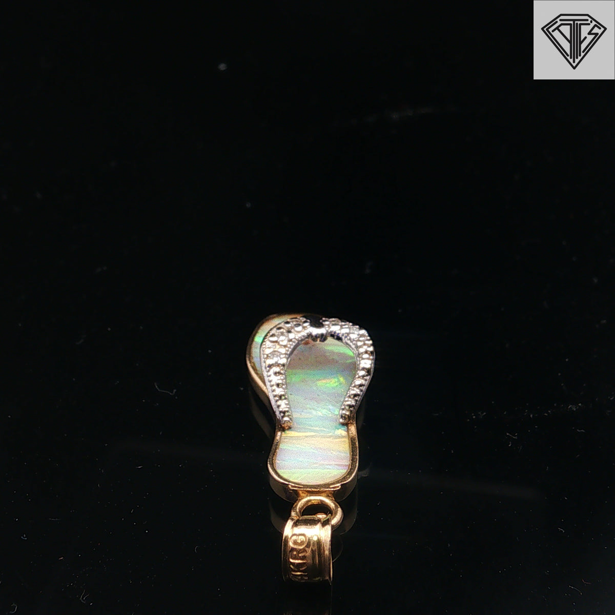 14k Two Tone Gold with Mother of Pear Sandal Pendant 1.8 gram