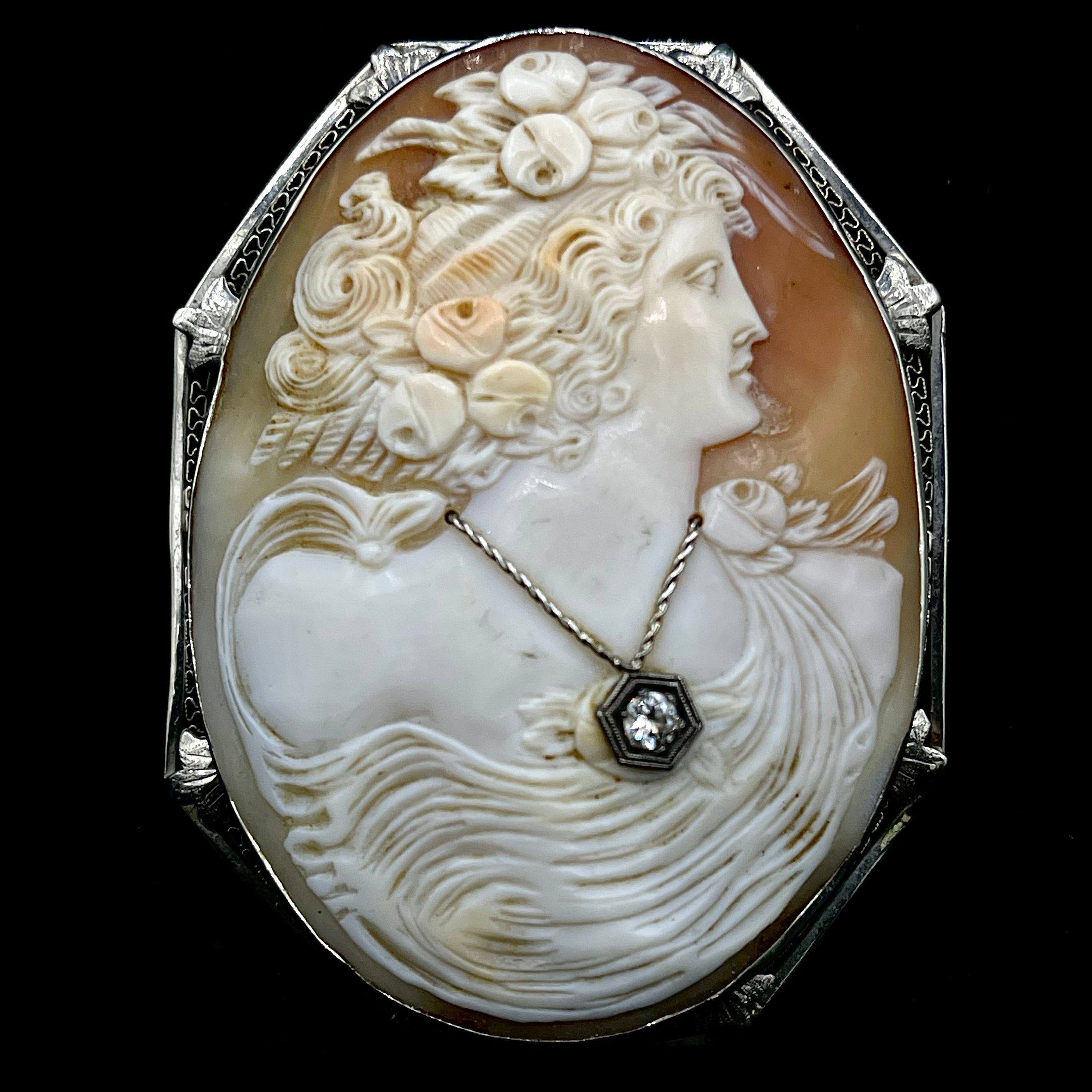 14KW VINTAGE ANTIQUE ITALIAN CAMEO BROOCH