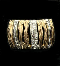 Load image into Gallery viewer, 18KR .25CT DIAMOND FLEXIBLE 14.5MM WIDE RING