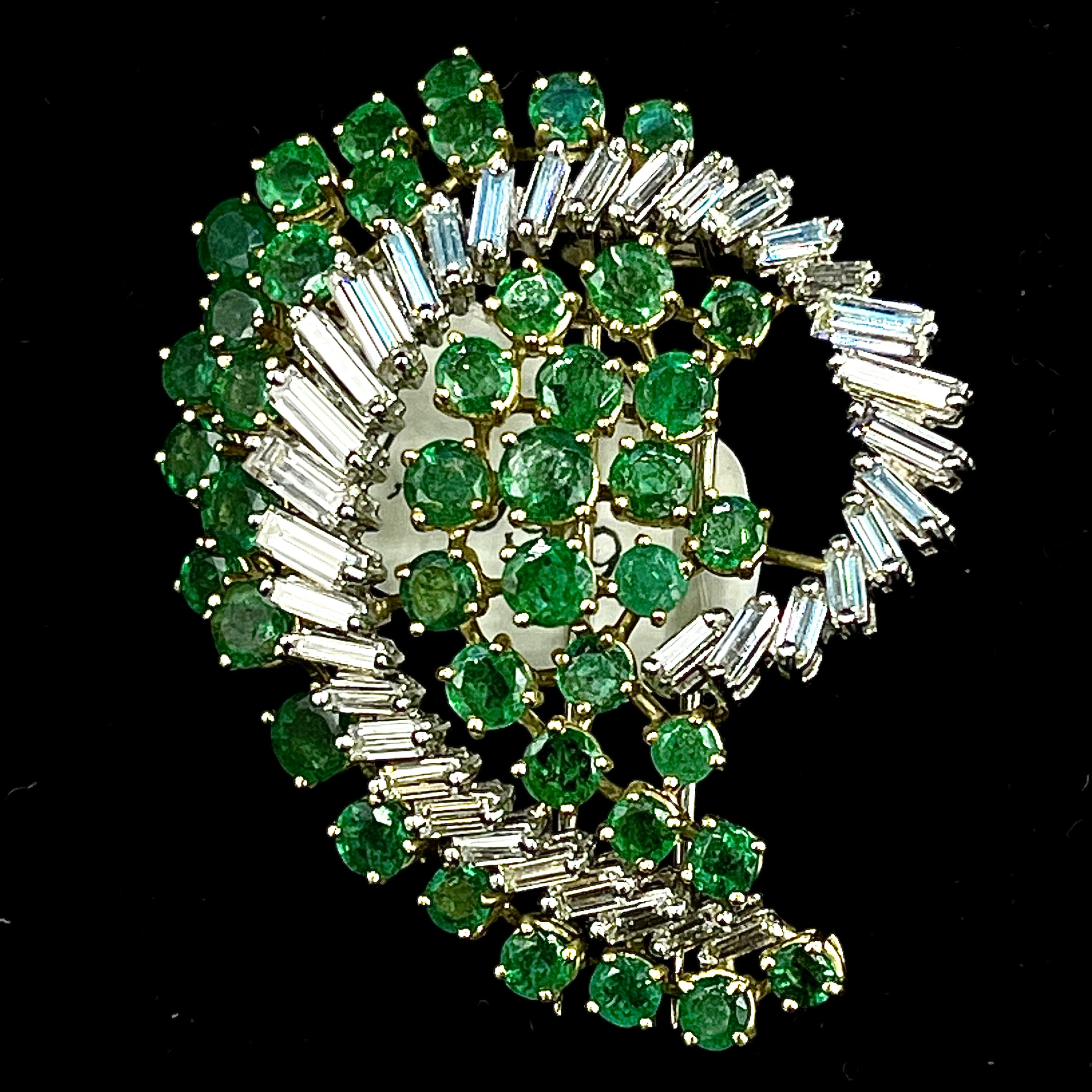 18k Yellow and  Platinum 2.20ct Baguette Diamond E VS1 / 3ct Emerald Vintage Brooch Pendant