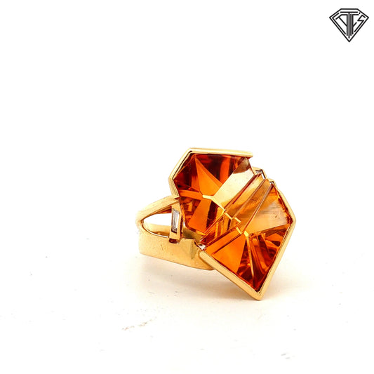 18k Yellow Gold Citrine / Baguette Diamond Contemporary Ring 10.7 gram Size 7